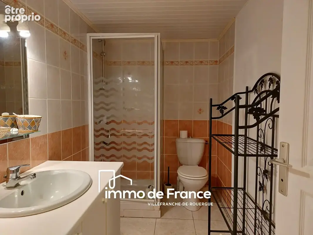 Maison T5/6 , 212m² habitables sous sol avec garage, terrain et piscine. - photo 14