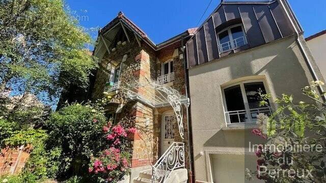 Maison à LE PERREUX-SUR-MARNE