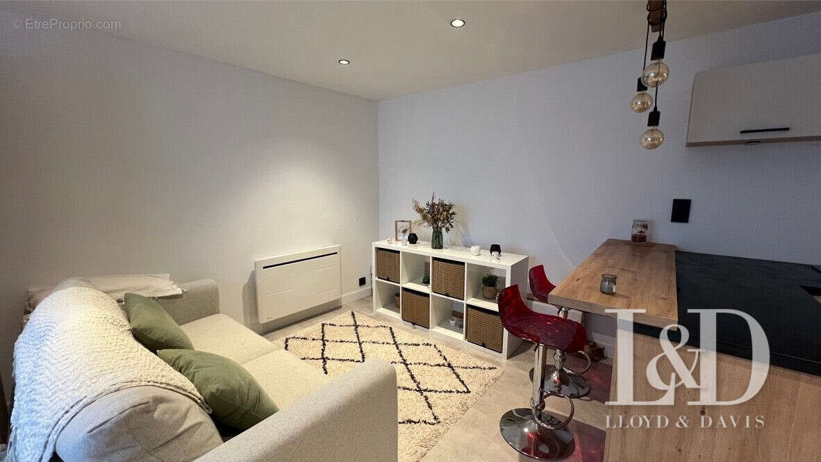 Salon - Appartement à BORDEAUX