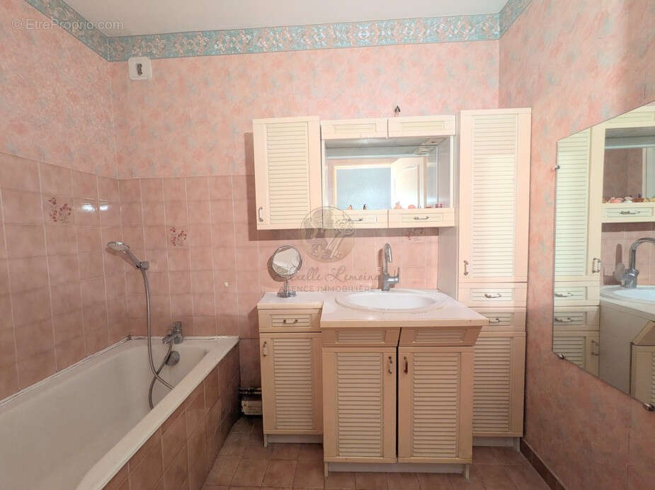 Appartement à LYON-9E