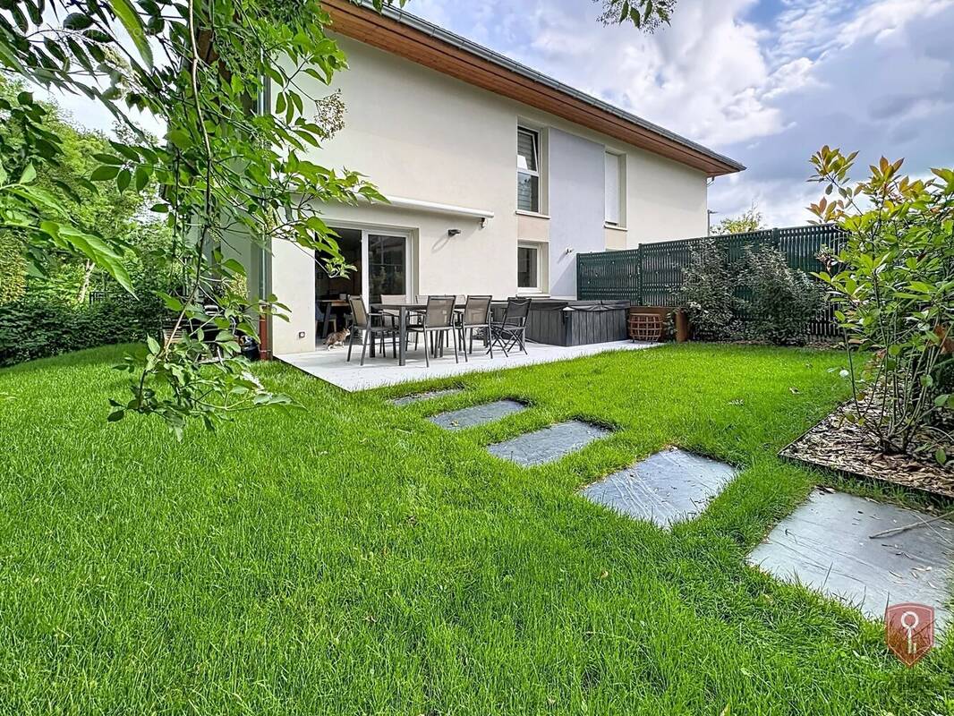 Appartement à FEIGERES