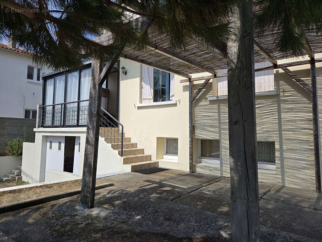Maison Royan 7 pièce(s) 200 m2 - photo 12