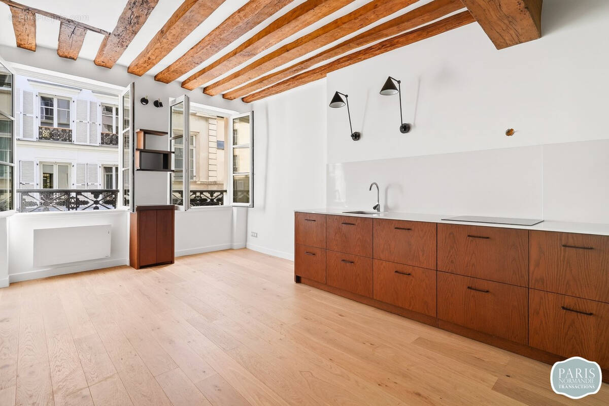 Appartement à PARIS-4E