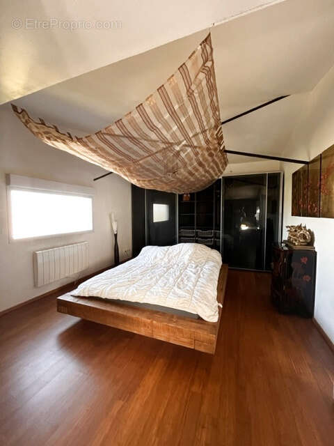 Autre à FLEURY-LES-AUBRAIS