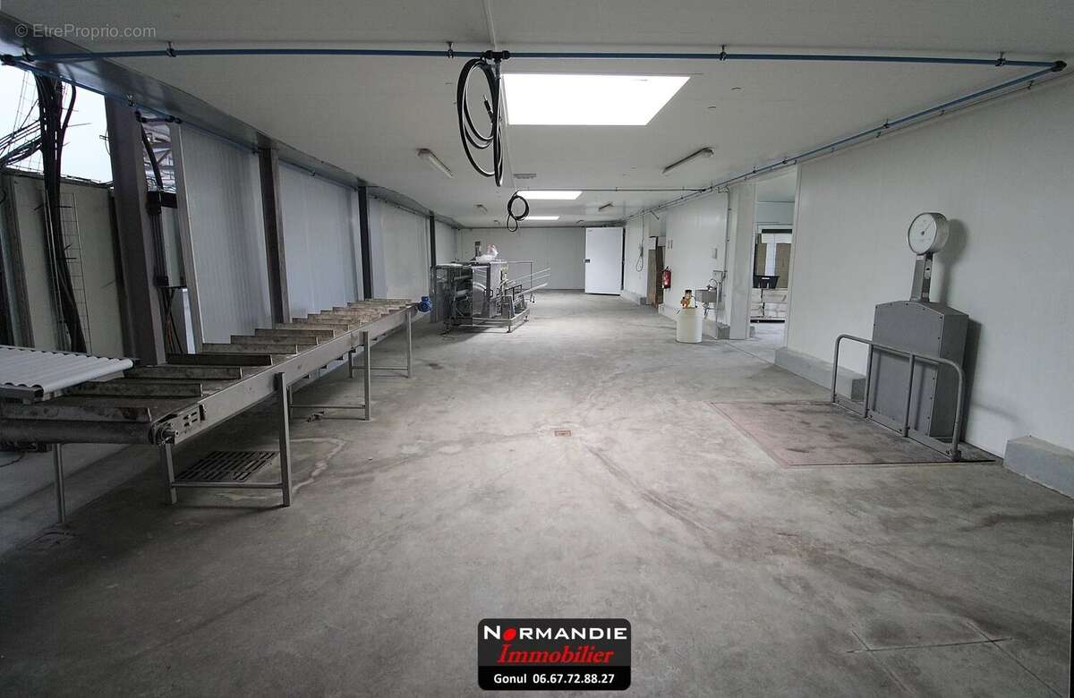 Commerce à QUINCAMPOIX