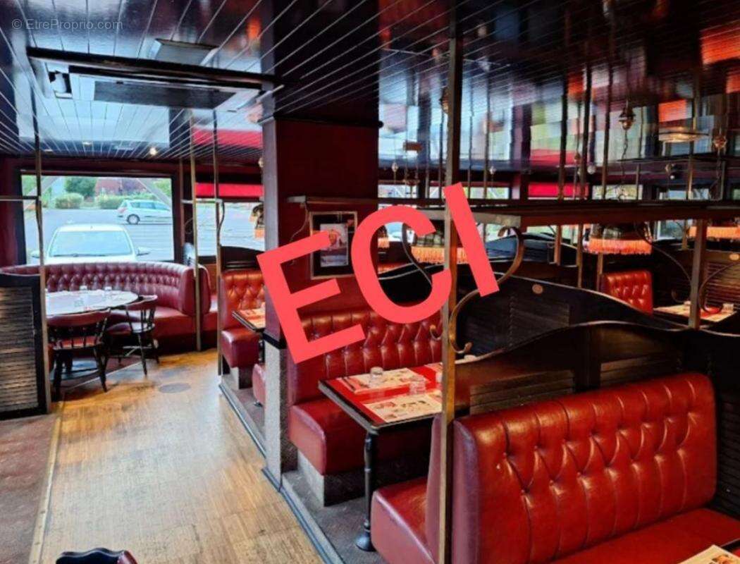 Commerce à SAINT-WITZ