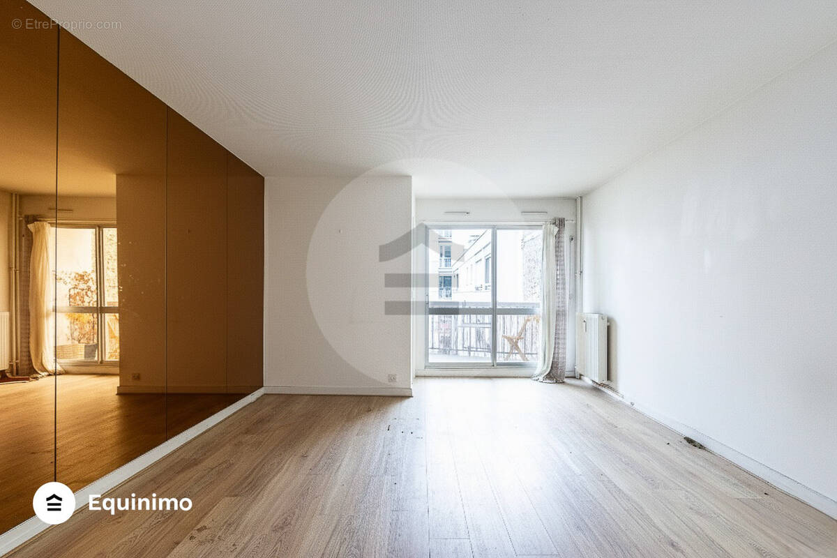 Appartement à PARIS-10E