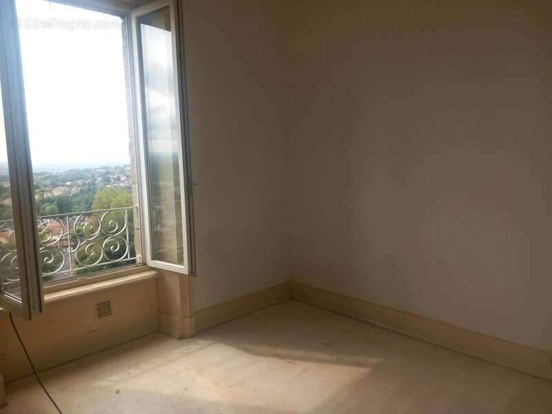 Appartement à THIERS