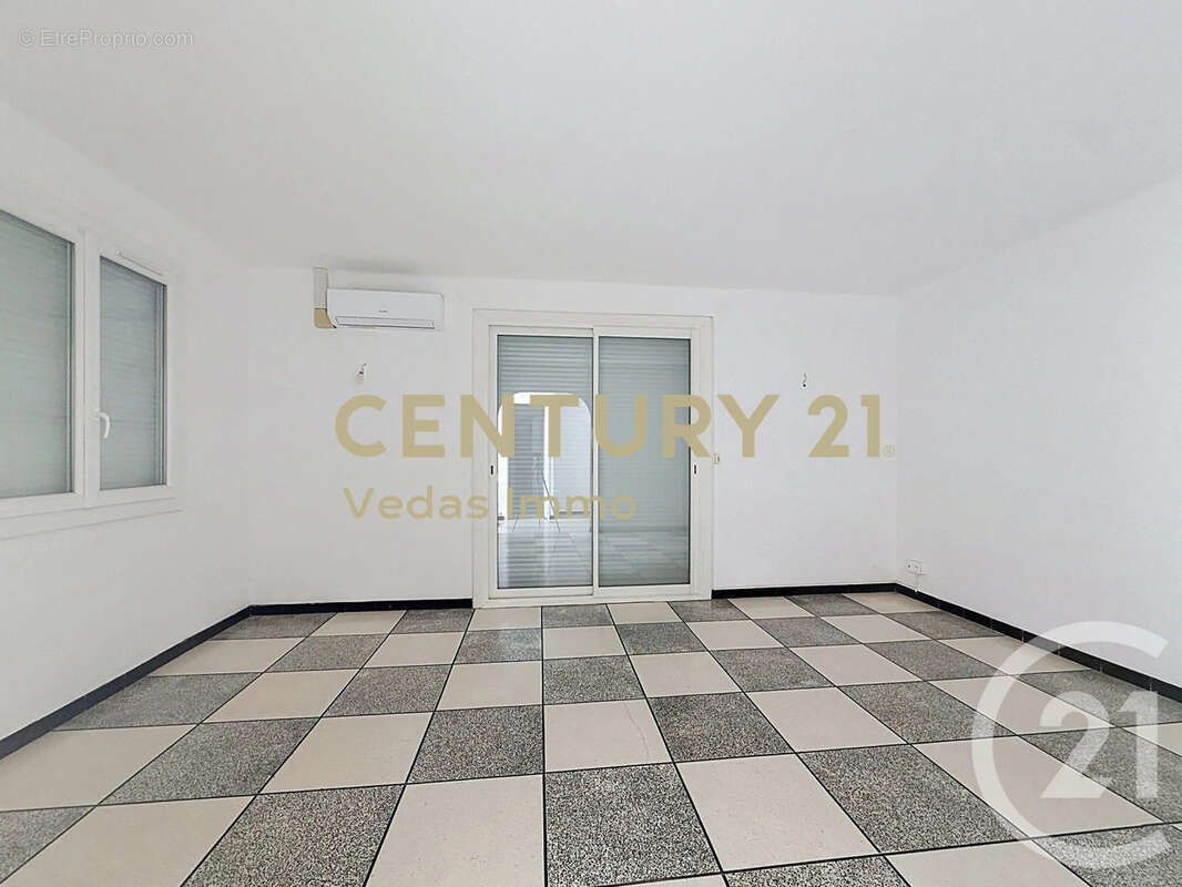 Maison 71 m² à Cournonterral  - photo 5