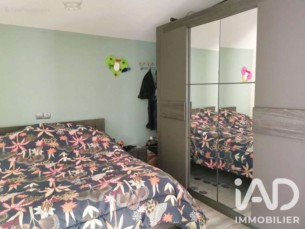 Maison 100 m² à Abzac  - photo 4