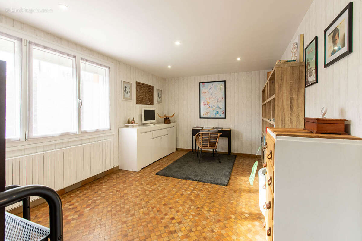 6 chambres ? Quartier calme ? Proche écoles et commerces - photo 9