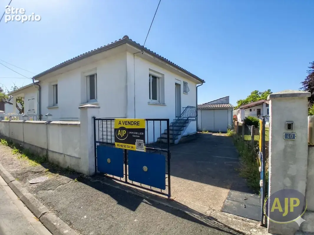 Maison à SAINTES