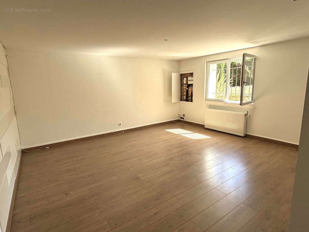 Maison à SAINT-CYR-AU-MONT-D&#039;OR