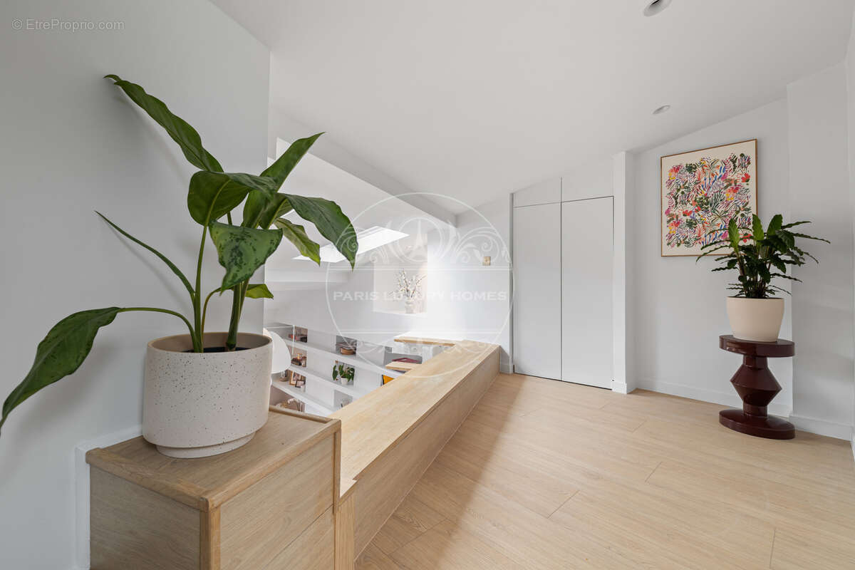 Appartement à PARIS-6E