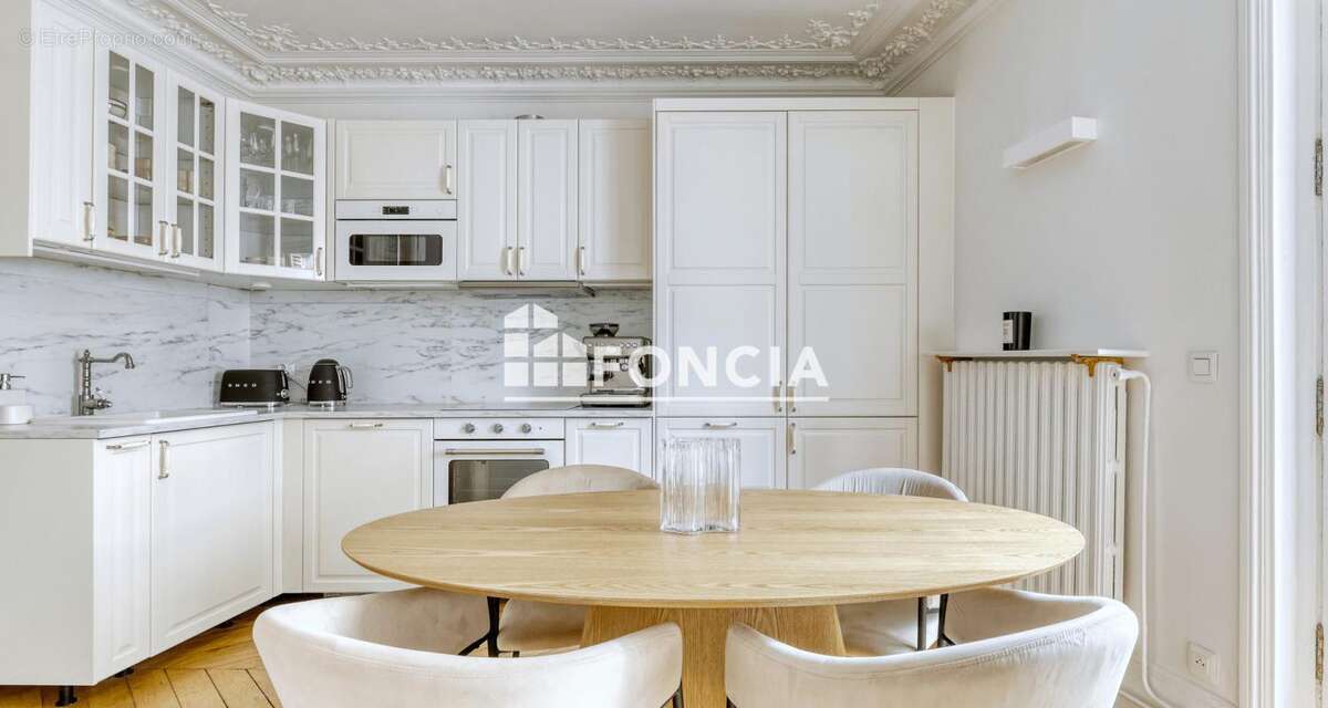 Appartement à PARIS-4E