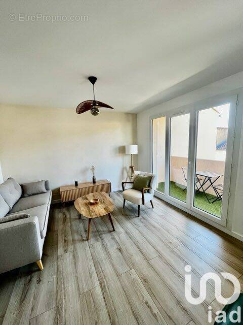 Photo 1 - Appartement à SIX-FOURS-LES-PLAGES