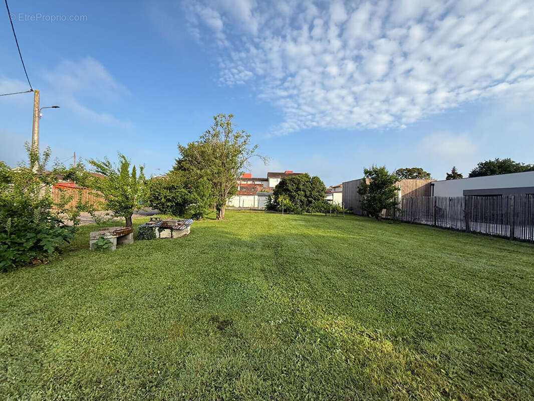 Terrain 500m² à libourne - photo 2