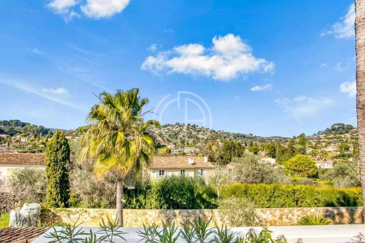 Maison à MOUGINS