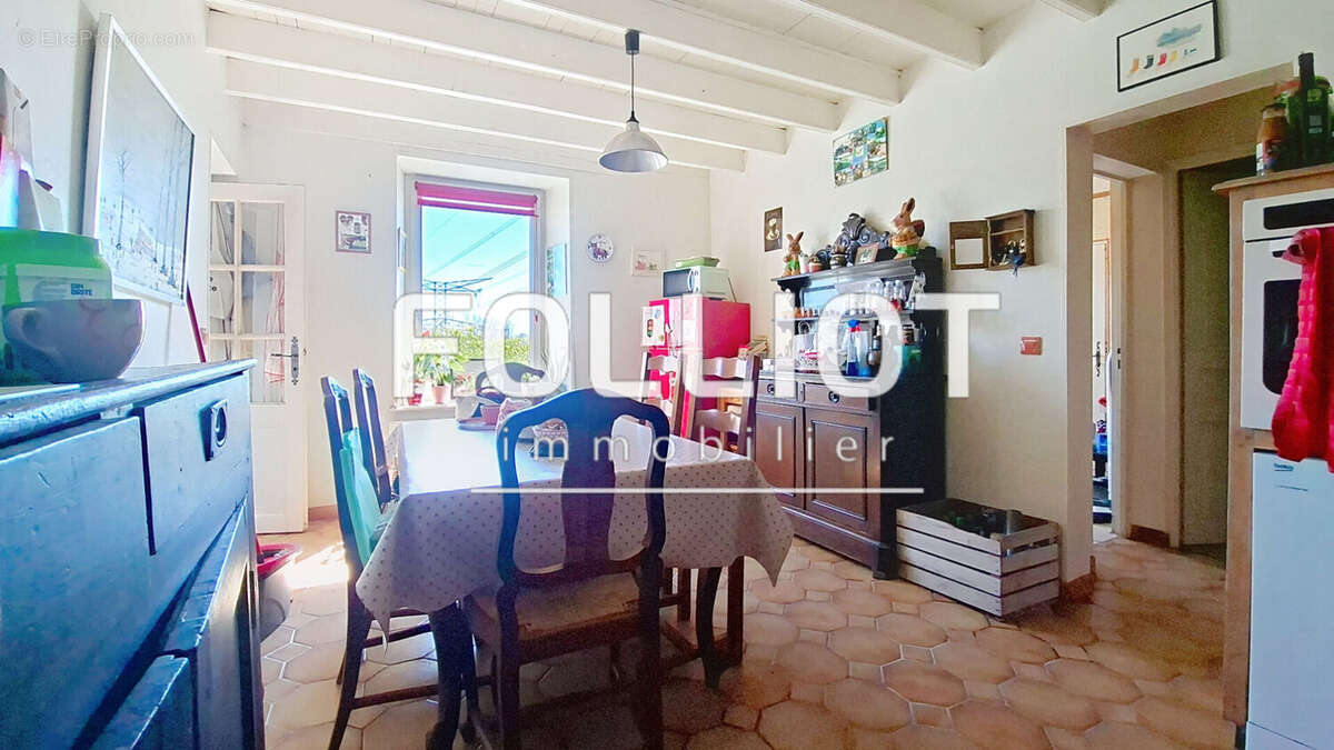 Maison à VILLEDIEU-LES-POELES