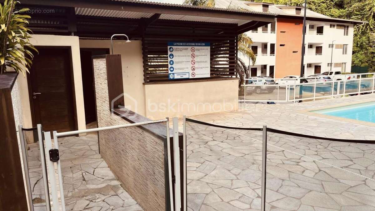 Appartement à REMIRE-MONTJOLY