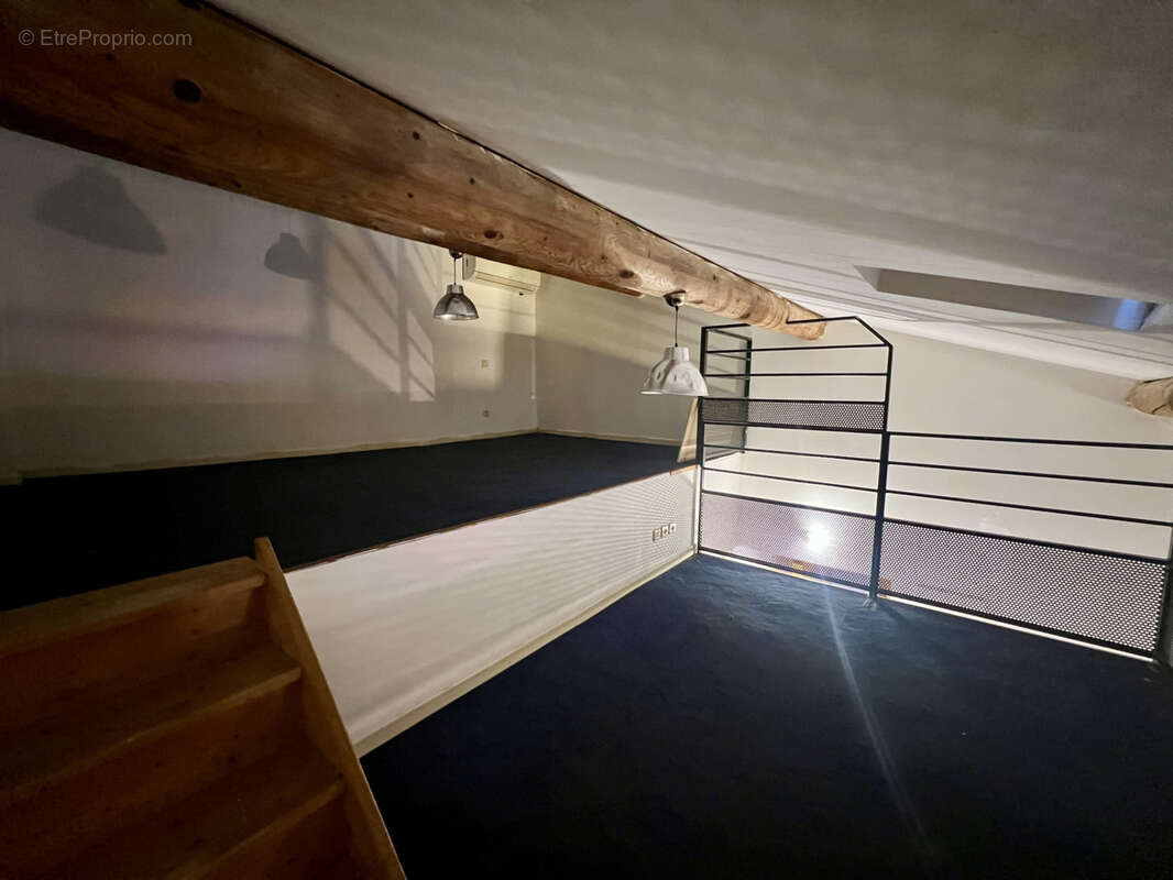 Appartement à VAISON-LA-ROMAINE