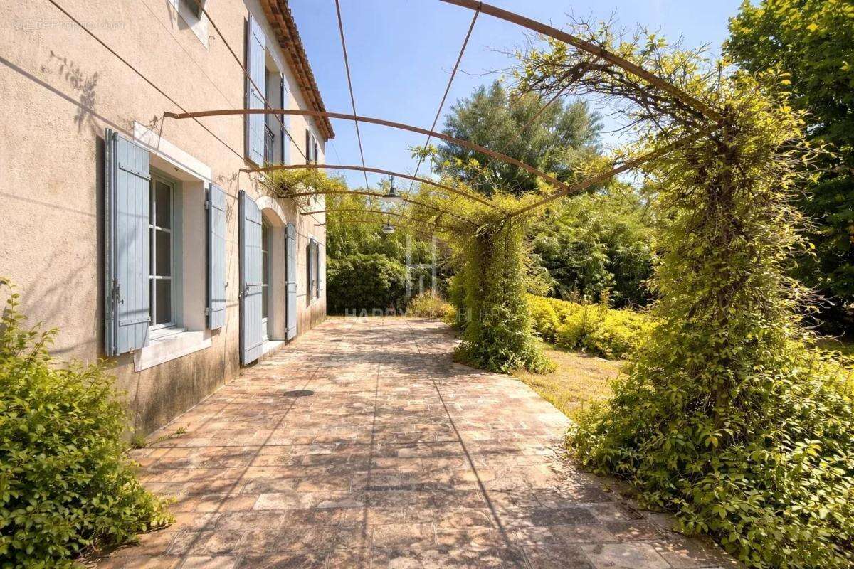 Maison à MAUSSANE-LES-ALPILLES
