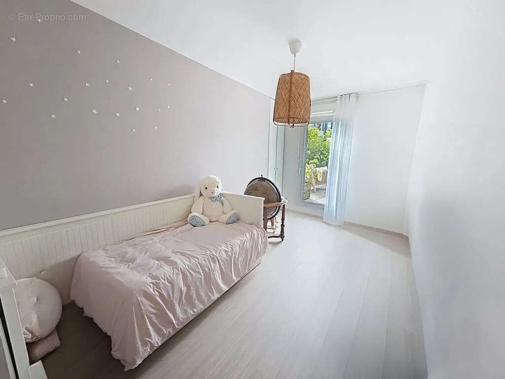 Appartement à SARTROUVILLE