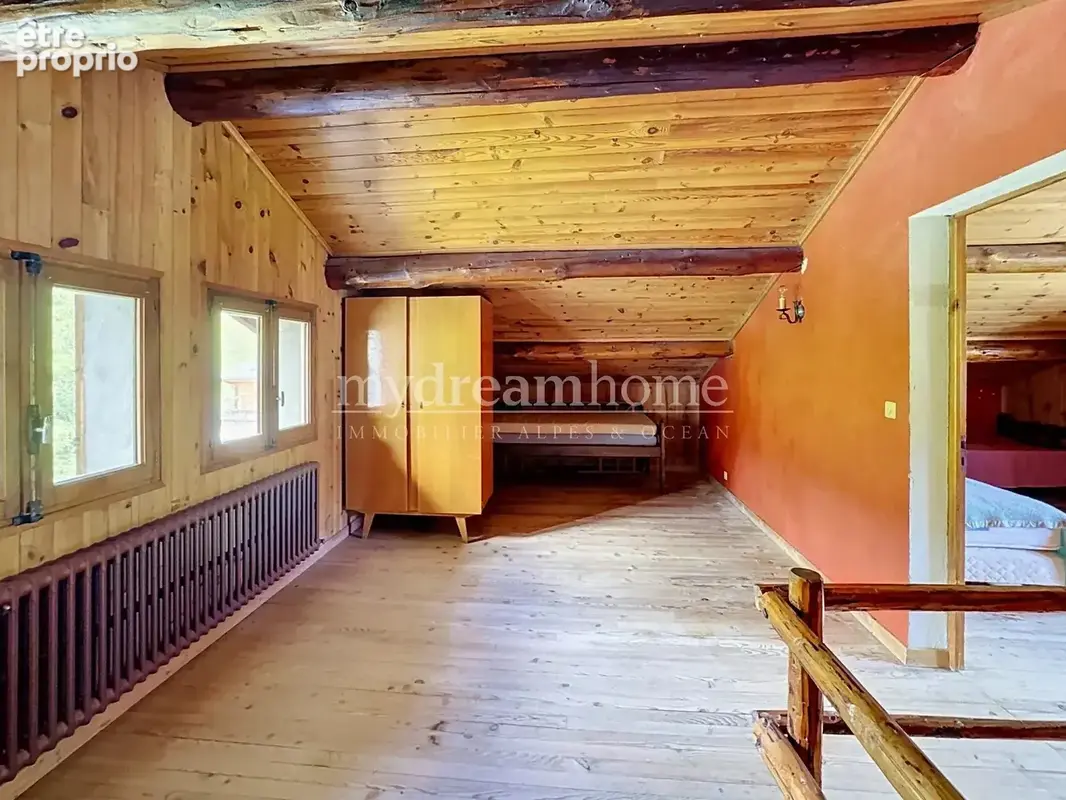 À VENDRE – Ensemble immobilier de 3 chalets à Notre Dame de Bellecombe (73590) - photo 14