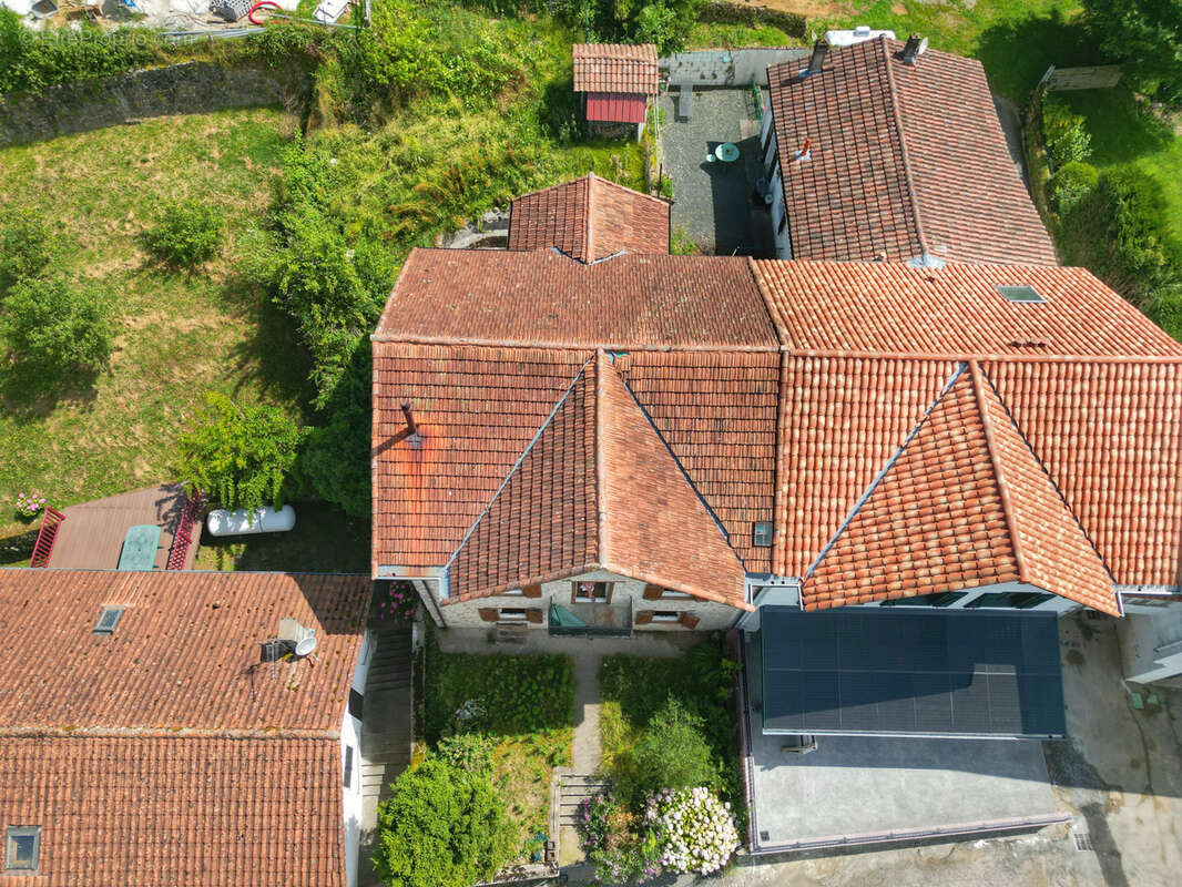 Maison mitoyenne en pierre à Urepel - photo 19