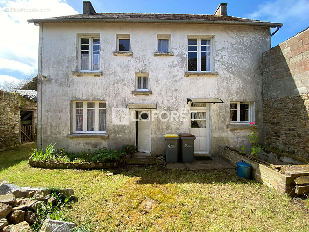 Maison à PLOEZAL