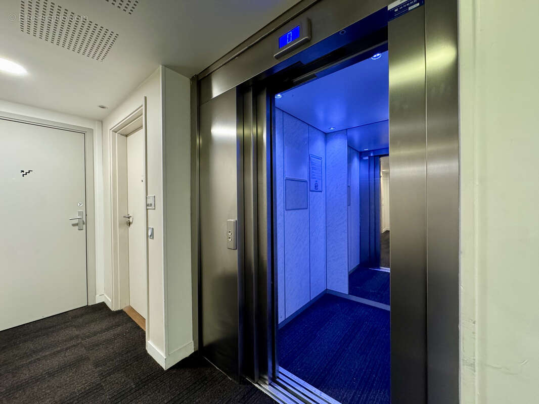 Appartement à EMERAINVILLE