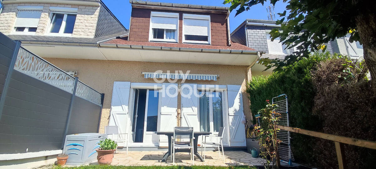 Maison à MALESHERBES