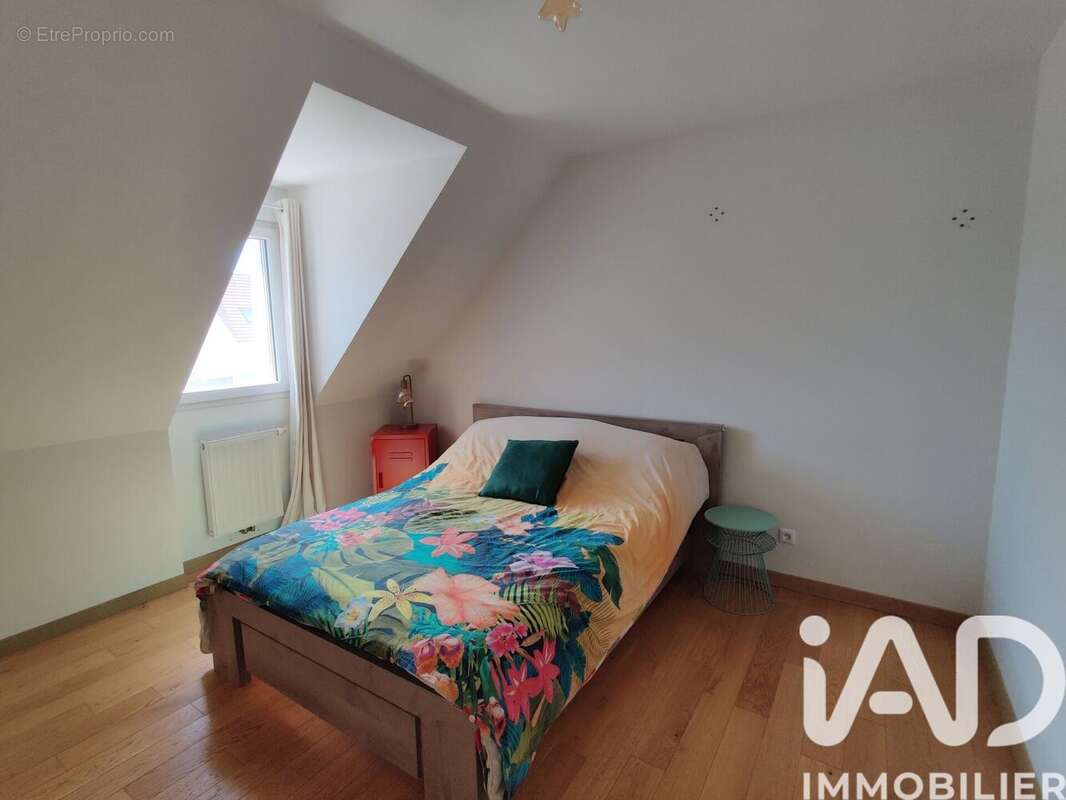 Maison 79 m² à Brieres-Les-Scelles  - photo 7