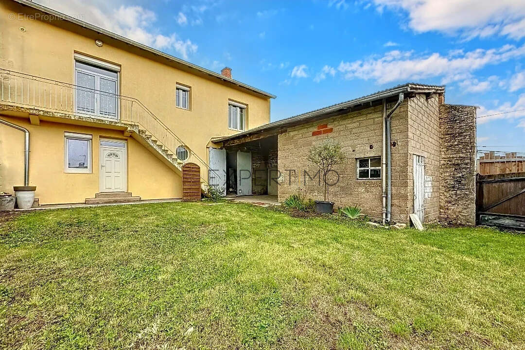 Maison à SERMOYER