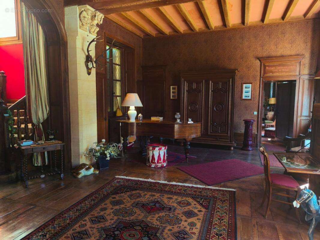 Maison à CHAMPAGNAC-DE-BELAIR