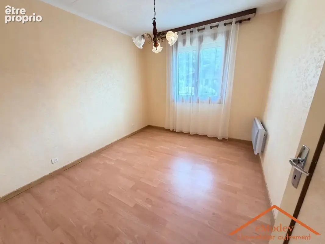 Maison 5 pièces 101 m² à vendre à Eloyes (88510) - photo 9