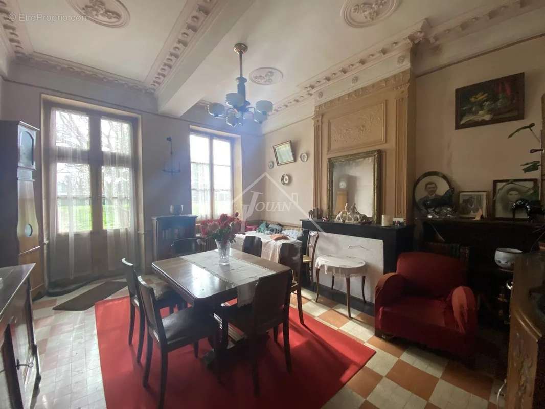 Maison à PIERREFITTE-SUR-LOIRE