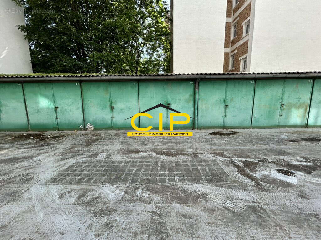 Parking à PARIS-19E