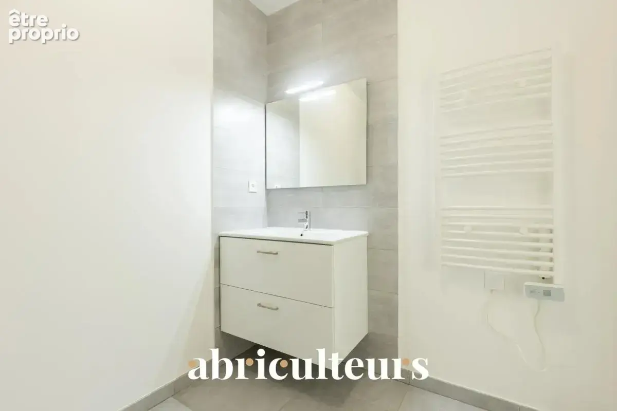 ROUSSET – T3 récent 63 m² avec terrasse, box et DPE A - photo 9