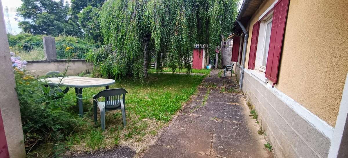 Maison 60 m² à La Chatre  - photo 8