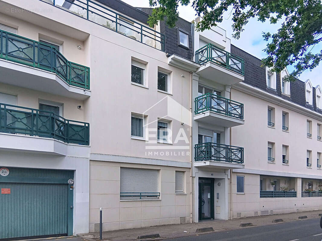 Appartement à JOUY-LE-MOUTIER