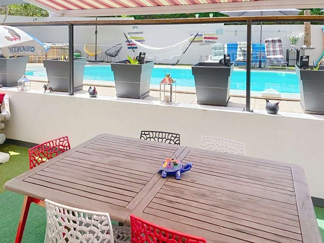 Maison à LA TOUR-SUR-ORB