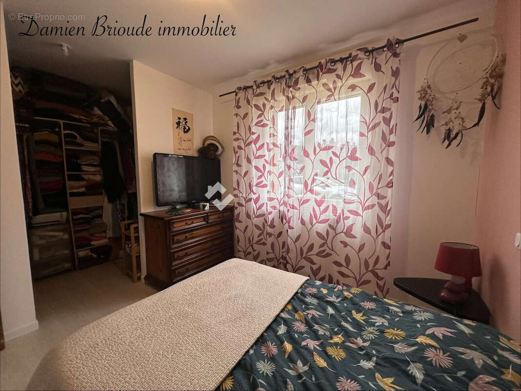 Maison à CHAMPS-SUR-TARENTAINE-MARCHAL