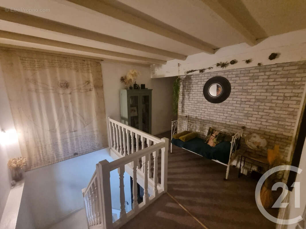 Maison 138 m² à Sornay  - photo 10