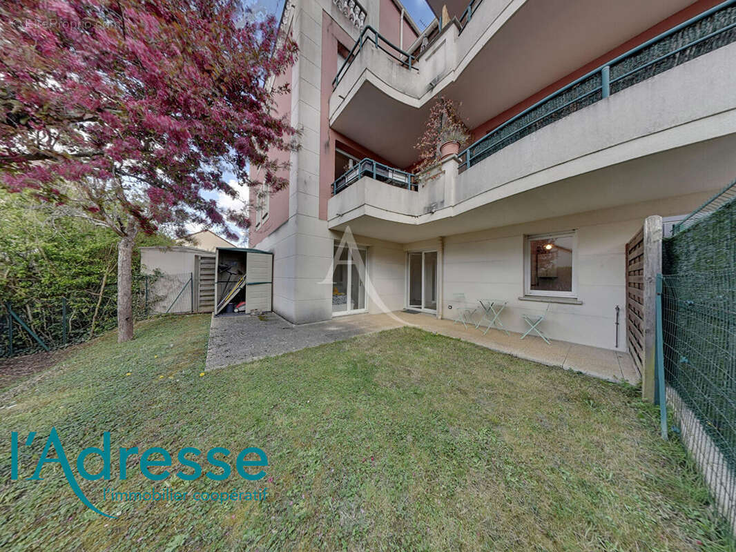 Appartement à EMERAINVILLE