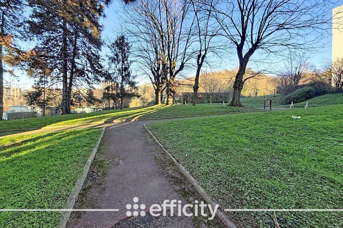 Appartement à SAINTE-FOY-LES-LYON