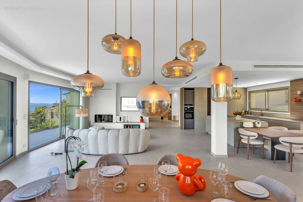 Maison à MANDELIEU-LA-NAPOULE