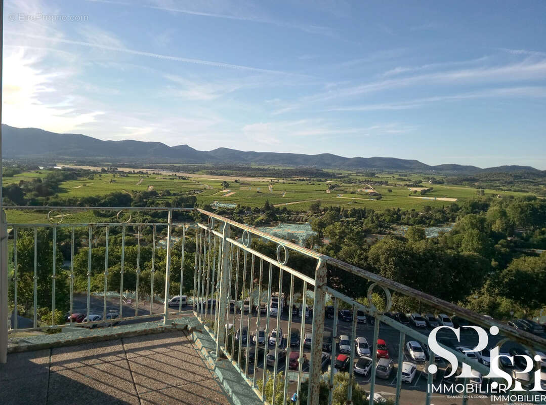 Appartement à PIERREFEU-DU-VAR