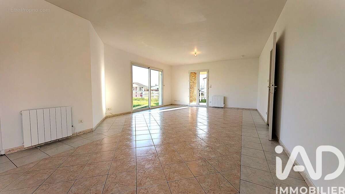 Photo 5 - Maison à MONTENDRE