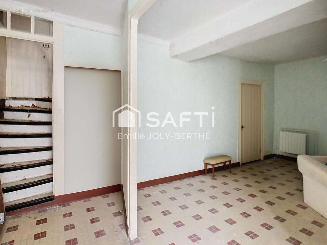 Maison 98 m² à Neuilly-Le-Vendin  - photo 2